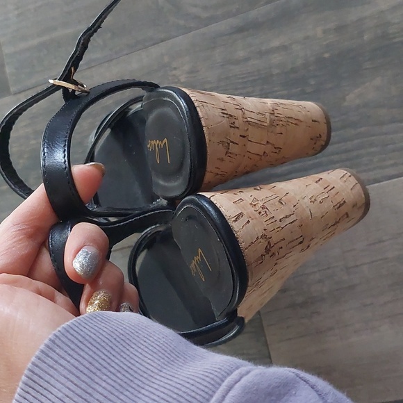 Lulus Wedge - Picture 2 of 3